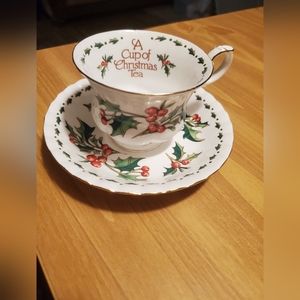 Christmas tea cup set